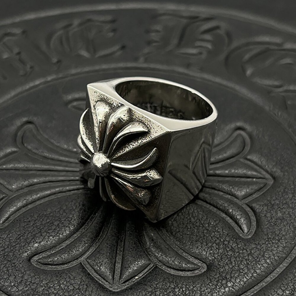 Chrome Hearts Three-Dimensional Cross Flower Wide Ring - Picture 3 of 9